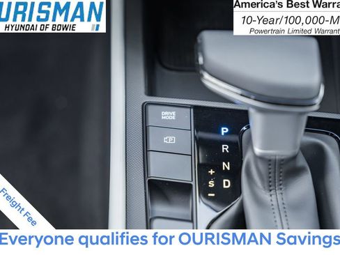 New 2025 Hyundai Elantra Limited image 24