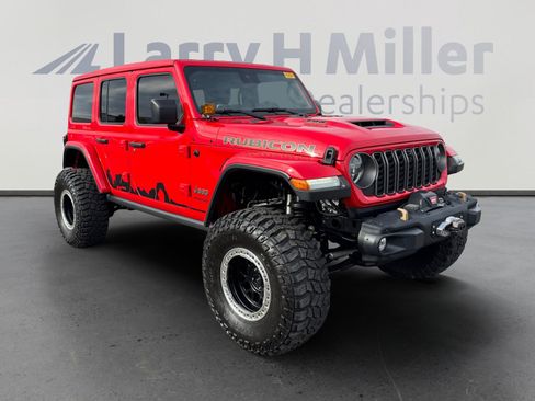 Used 2022 Jeep Wrangler Unlimited Rubicon w/ Trailer Tow Package image 7