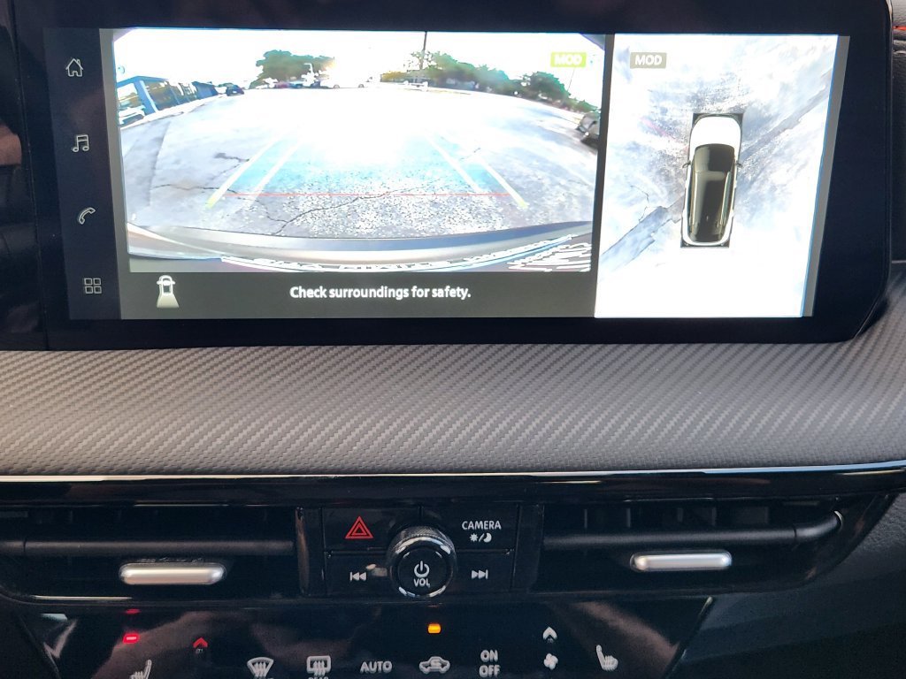 Used 2026 Nissan Kicks SR w/ SR Premium Package FWD image 18