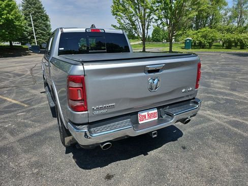 Used 2022 RAM 1500 Laramie AWD/4WD image 3