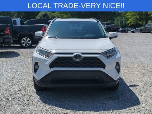 Used 2019 Toyota RAV4 XLE Premium w/ Cold Weather Package AWD/4WD image 8