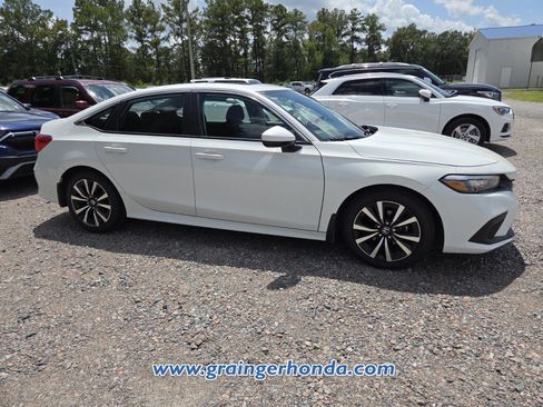 Used 2022 Honda Civic EX image 5