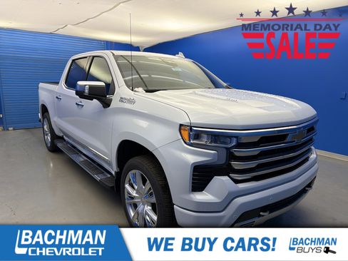New 2026 Chevrolet Silverado 1500 High Country w/ High Country Premium Package AWD/4WD image 1