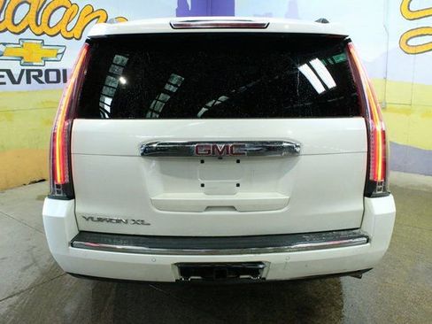 Used 2015 GMC Yukon XL Denali w/ Touring Package image 7