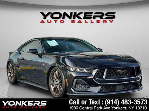 Used 2024 Ford Mustang GT Premium image 10
