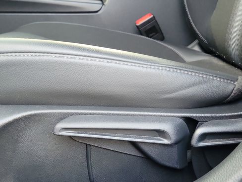 Used 2023 Honda Civic Sport image 18