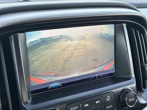 Used 2018 Chevrolet Colorado Z71 image 22