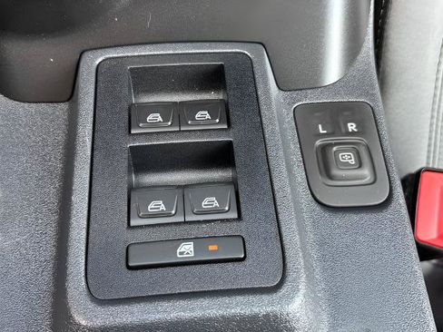 Certified 2023 Ford Bronco Big Bend w/ Sasquatch Package AWD/4WD image 20