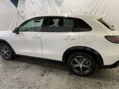 Certified 2025 Honda HR-V EX-L image 11