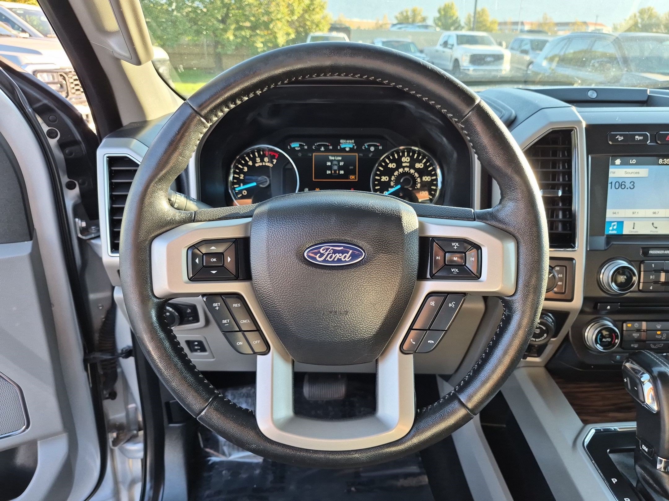 Used 2018 Ford F150 Lariat w/ Equipment Group 502A Luxury AWD/4WD image 19