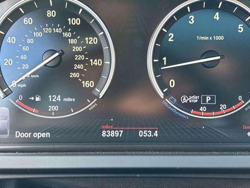 Used 2013 BMW 750i xDrive image 18