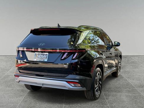 Used 2025 Hyundai Tucson Limited AWD/4WD image 10