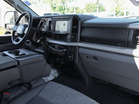 Used 2024 Ford F350 XLT image 36