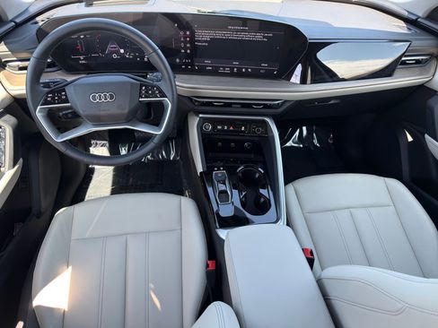 Used 2025 Audi Q5 Premium Plus w/ Premium Plus AWD/4WD image 21
