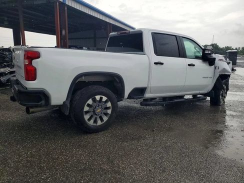 Used 2025 Chevrolet Silverado 2500 Custom w/ Custom Value Package AWD/4WD image 3