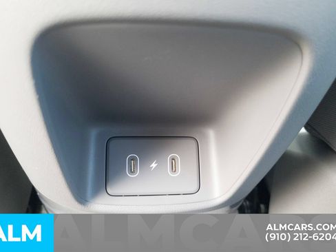 Used 2025 Hyundai Elantra Sport FWD image 21