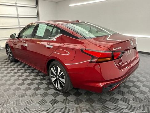 Used 2019 Nissan Altima 2.5 SV FWD image 16