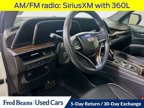 Used 2022 Cadillac Escalade ESV Premium Luxury AWD/4WD image 12