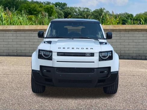 New 2026 Land Rover Defender 130 X-Dynamic SE AWD/4WD image 2