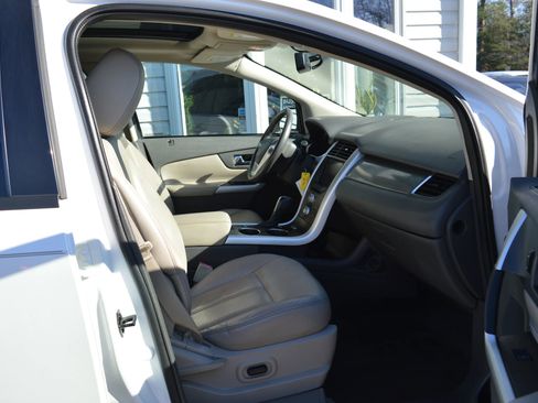 Used 2013 Ford Edge SEL image 18