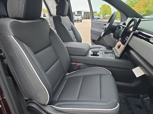 New 2026 GMC Sierra EV Elevation image 10