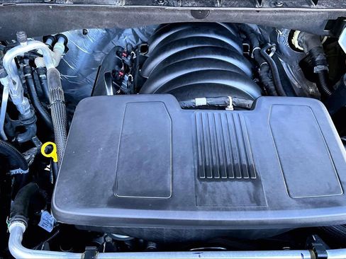 Used 2024 Cadillac Escalade Sport w/ LPO, ONYX Package image 32