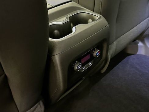 New 2026 Chevrolet Traverse LT w/ Sun and Wheel Package image 28