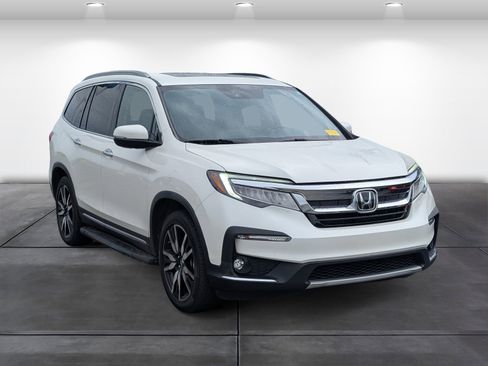 Certified 2019 Honda Pilot Touring image 2
