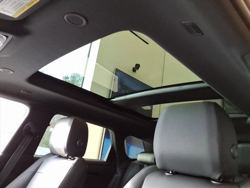 New 2026 Land Rover Range Rover Evoque Dynamic SE image 13