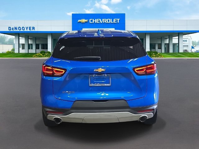 New 2025 Chevrolet Blazer LT FWD image 8