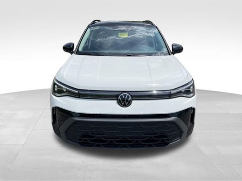 New 2026 Volkswagen Taos SE FWD image 3