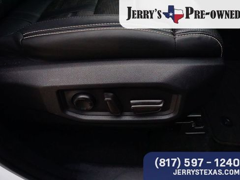 Used 2022 Toyota Tundra Capstone AWD/4WD image 28