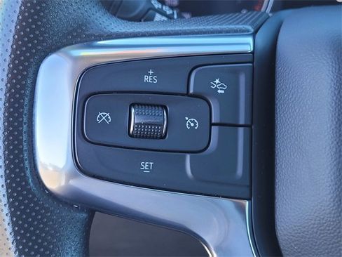 Used 2023 Chevrolet Blazer LT image 13