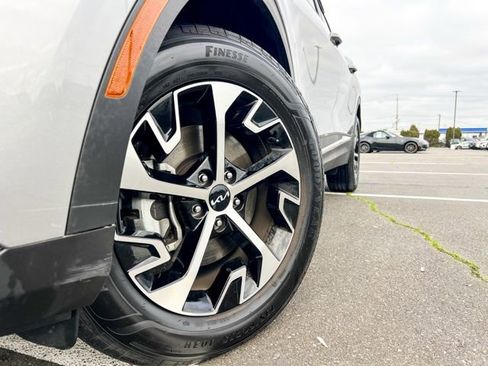 Certified 2024 Kia Sportage EX image 2