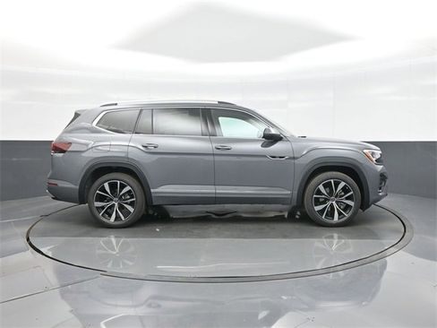 New 2026 Volkswagen Atlas SEL Premium R-Line image 8