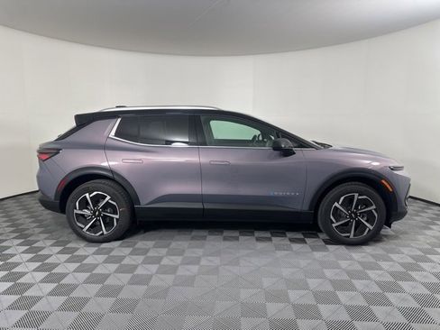 New 2026 Chevrolet Equinox EV LT image 2