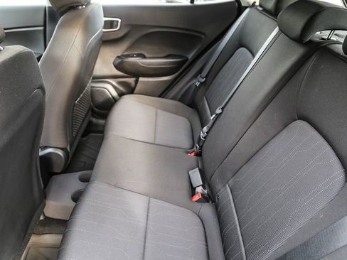 Used 2022 Hyundai Venue SE image 17