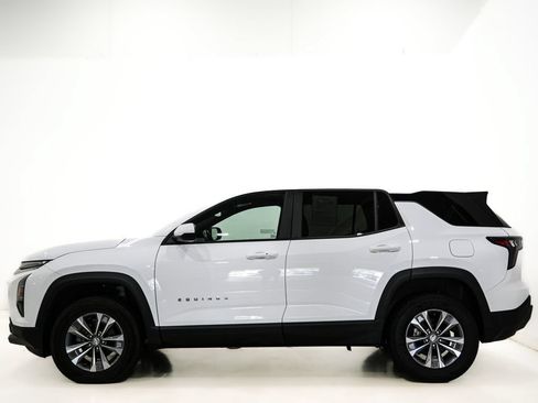 Used 2025 Chevrolet Equinox LT FWD image 5