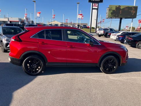 Used 2023 Mitsubishi Eclipse Cross LE image 8