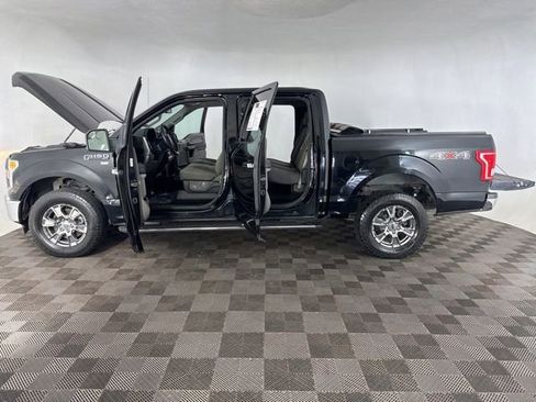 Used 2017 Ford F150 XLT w/ Equipment Group 302A Luxury AWD/4WD image 11