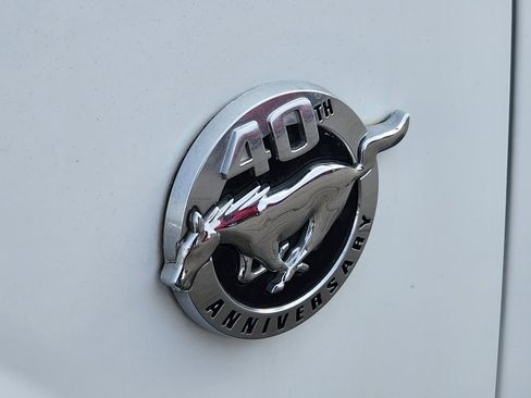 Used 2004 Ford Mustang Convertible image 15