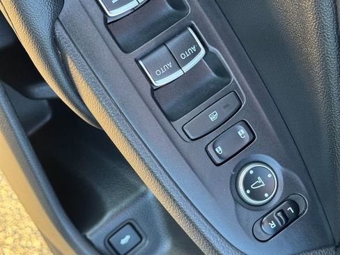 Used 2019 Honda Accord EX image 31