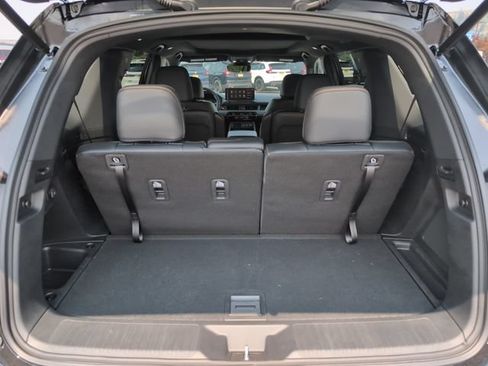 Used 2026 Honda Pilot TrailSport image 14