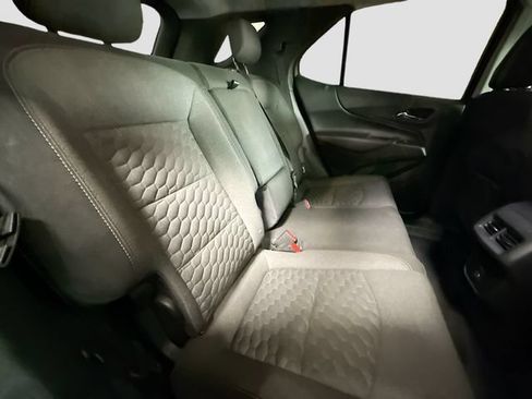 Used 2020 Chevrolet Equinox LT w/ Driver Convenience Package FWD image 27