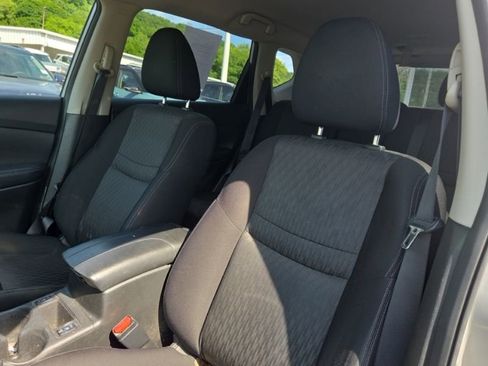Used 2020 Nissan Rogue SV AWD/4WD image 12