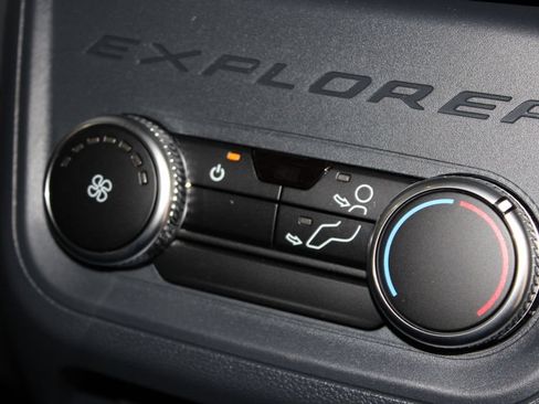 New 2026 Ford Explorer Active RWD image 33
