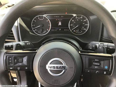 Used 2021 Nissan Rogue SV image 8