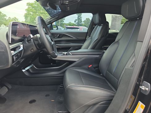 Used 2024 Cadillac Lyriq Sport w/ LPO, Floor Liner Package AWD/4WD image 10