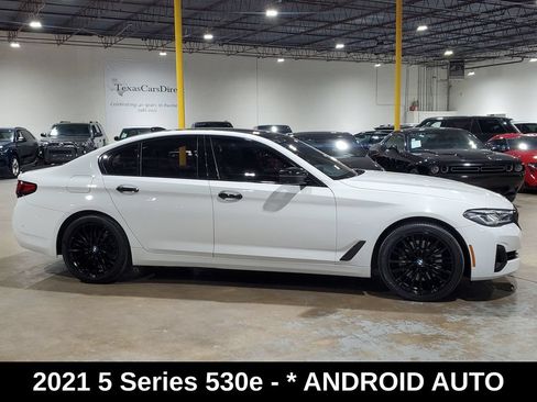 Used 2021 BMW 530e w/ Parking Assistance Package RWD image 5