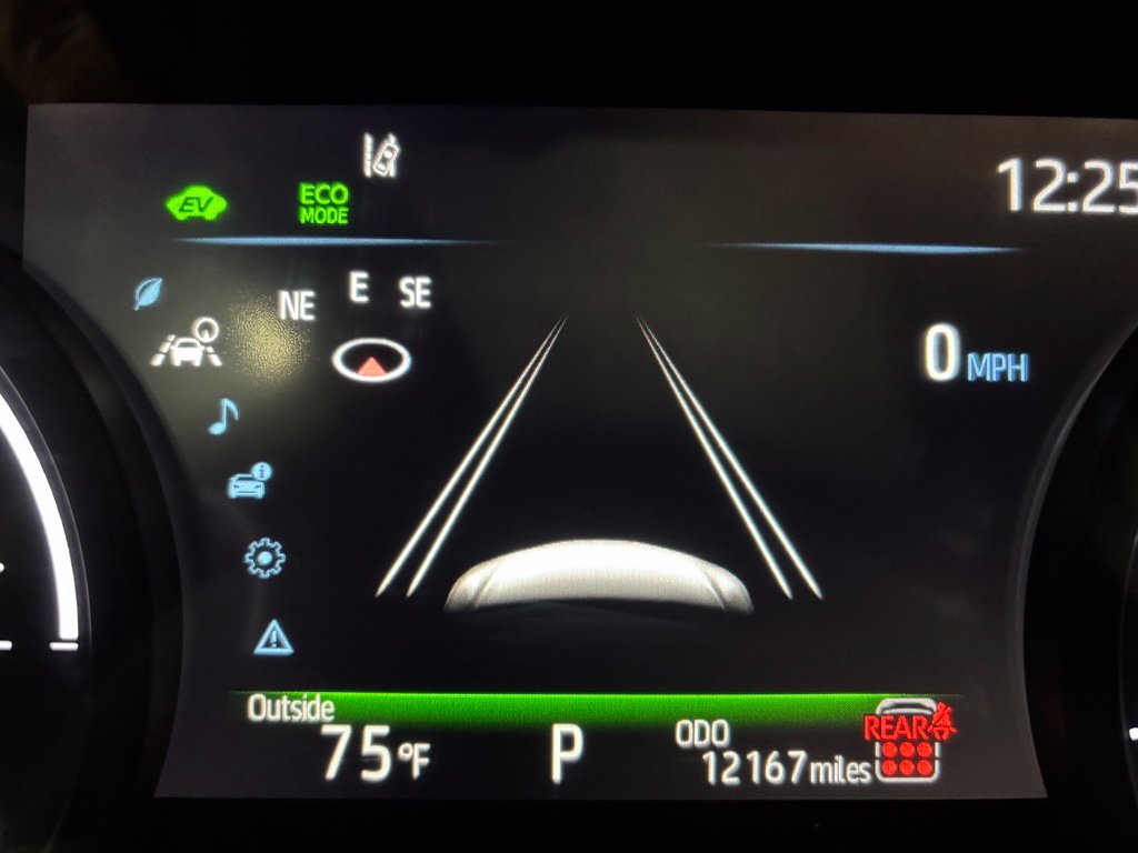 Used 2026 Toyota Sienna LE FWD image 24